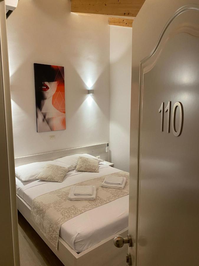 Bb-Ld Bed and Breakfast Pula Exteriör bild