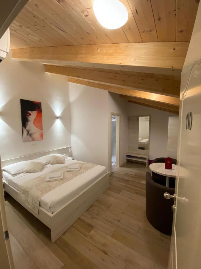 Bb-Ld Bed and Breakfast Pula Exteriör bild