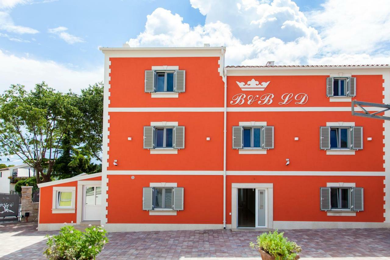 Bb-Ld Bed and Breakfast Pula Exteriör bild